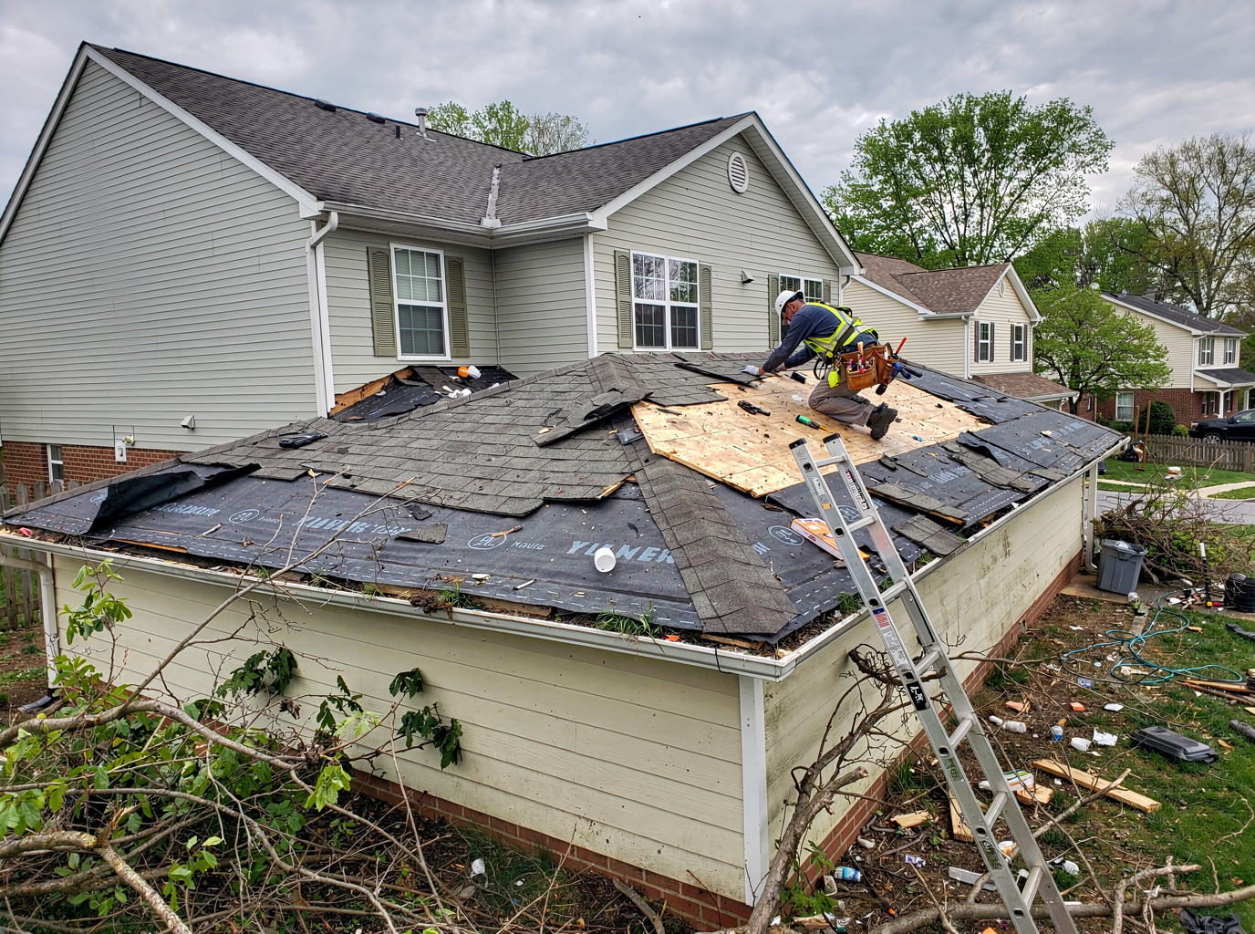 Roof Repair in Braddock Heights, MD 21714